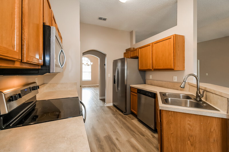 1,820/Mo, 2976 Jubilee Ln Green Cove Springs, FL 32043 Kitchen View 2