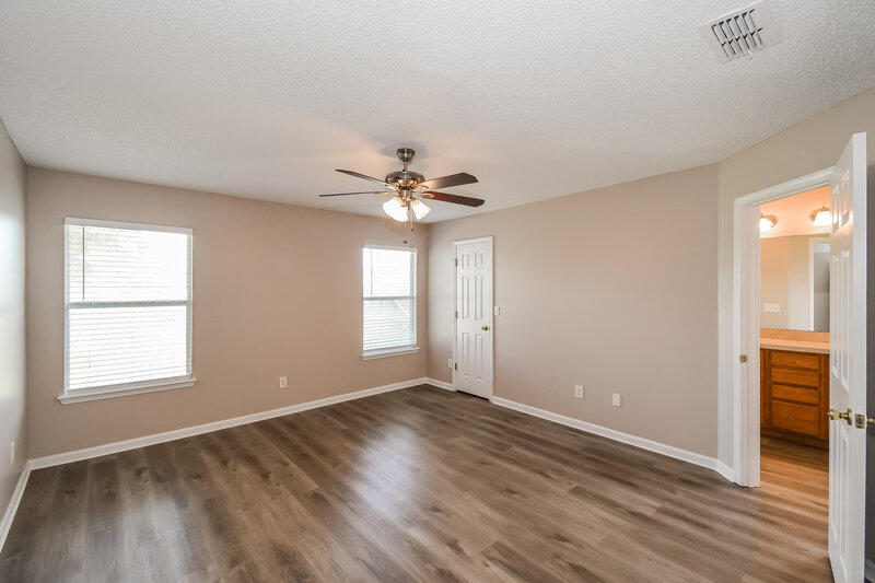 1,820/Mo, 2976 Jubilee Ln Green Cove Springs, FL 32043 Main Bedroom View