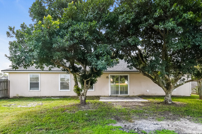 1,820/Mo, 2976 Jubilee Ln Green Cove Springs, FL 32043 Rear View
