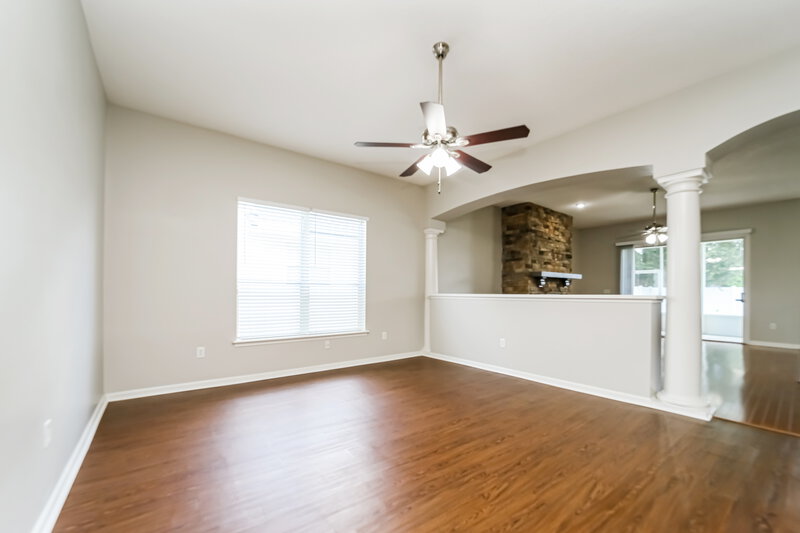 2,110/Mo, 3708 Southbank Cir Green Cove Springs, FL 32043 Living Room View