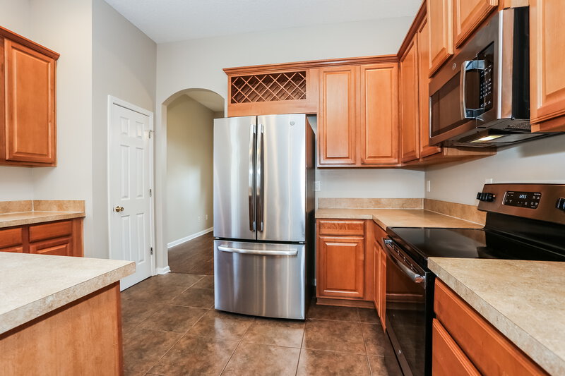 2,900/Mo, 741 Indigo Run Dr Jacksonville, FL 32218 Kitchen View 2