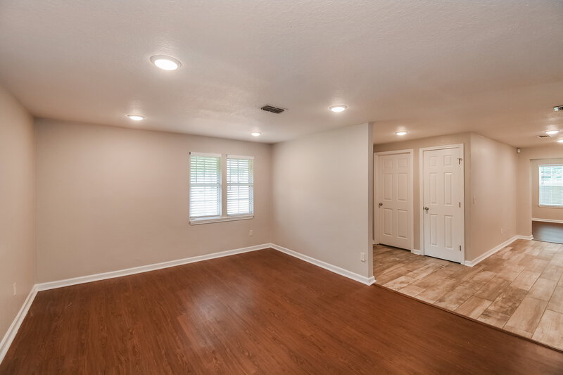 2,235/Mo, 8109 Grampell Dr Jacksonville, FL 32221 Dining Room View