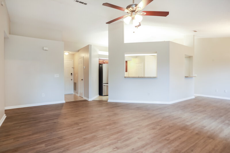 1,860/Mo, 380 Willow Green Dr Orange Park, FL 32073 Living Room View