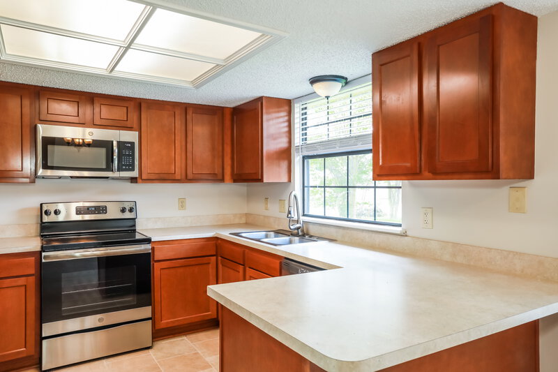 1,880/Mo, 3759 Lumberjack Way Jacksonville, FL 32223 Kitchen View