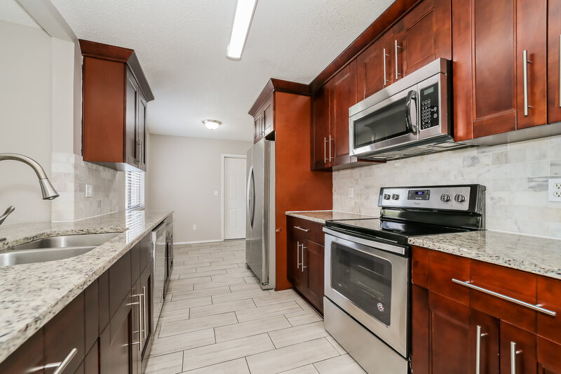 1,865/Mo, 593 Benjamin Harrison St Orange Park, FL 32073 Kitchen View