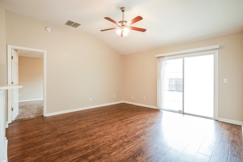 1,830/Mo, 1436 Seawolf Trl N Jacksonville, FL 32221 Living Room View