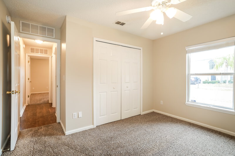 1,830/Mo, 1436 Seawolf Trl N Jacksonville, FL 32221 Bedroom View 2