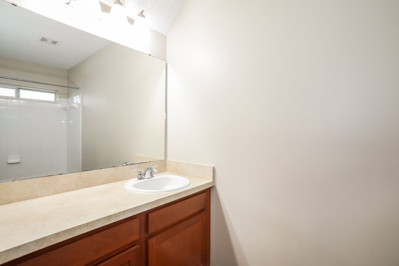 1,830/Mo, 1436 Seawolf Trl N Jacksonville, FL 32221 Bathroom View