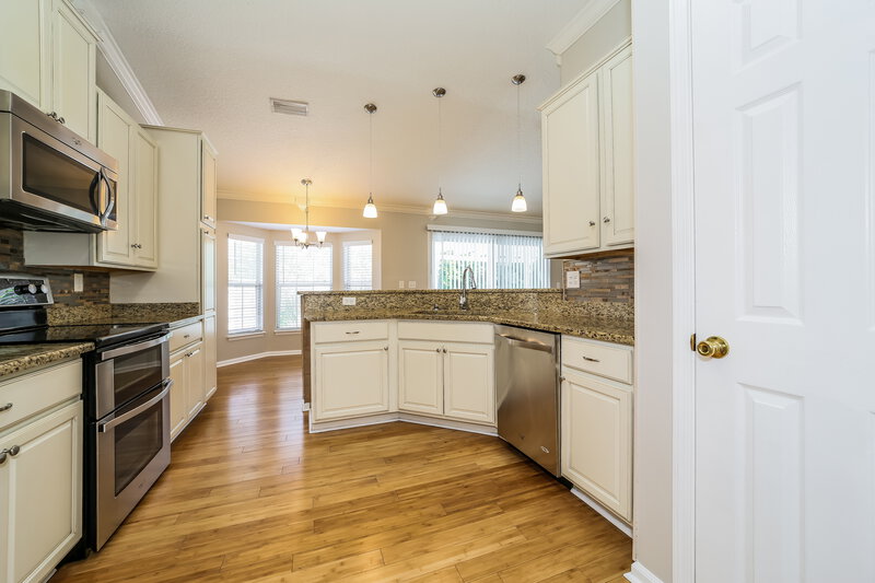 2,190/Mo, 419 Cottage Cove Ct Orange Park, FL 32073 Kitchen View 2