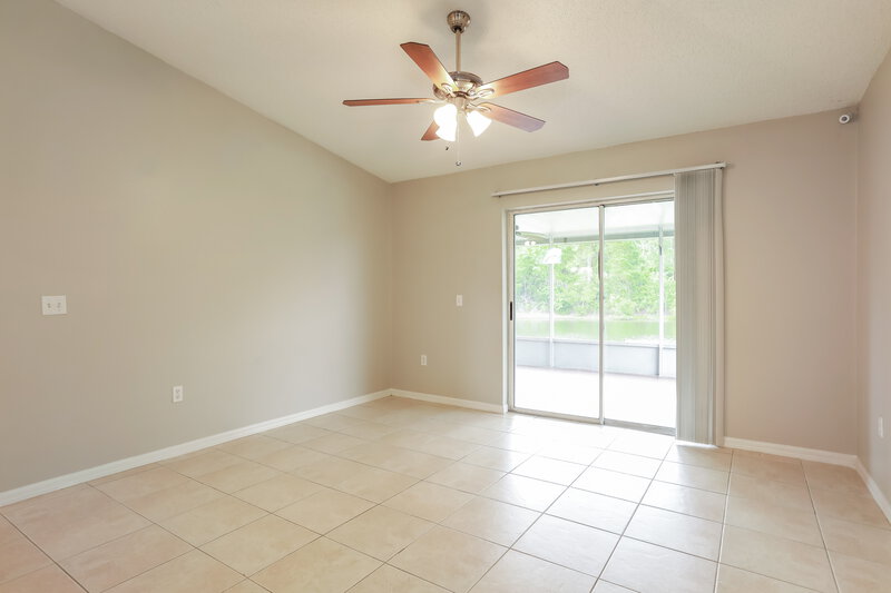 2,105/Mo, 7390 Overland Park Blvd Jacksonville, FL 32244 Living Room View 3