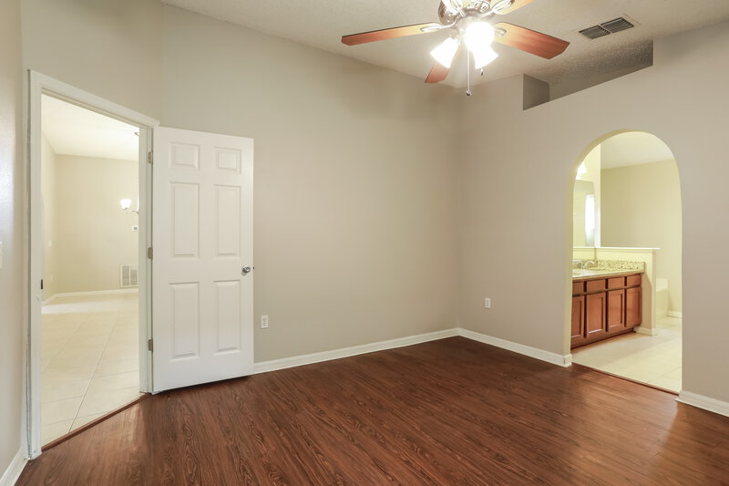 2,105/Mo, 7390 Overland Park Blvd Jacksonville, FL 32244 Main Bedroom View