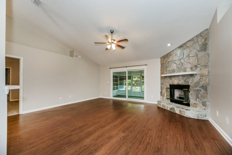 2,280/Mo, 11309 Finchley Ln Jacksonville, FL 32223 Living Room View