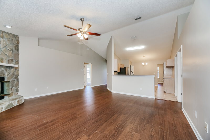 2,280/Mo, 11309 Finchley Ln Jacksonville, FL 32223 Living Room View 2
