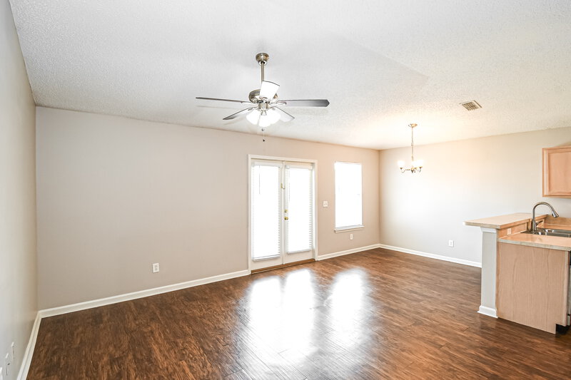 1,680/Mo, 1125 Buccaneer Blvd Green Cove Springs, FL 32043 Living Room View