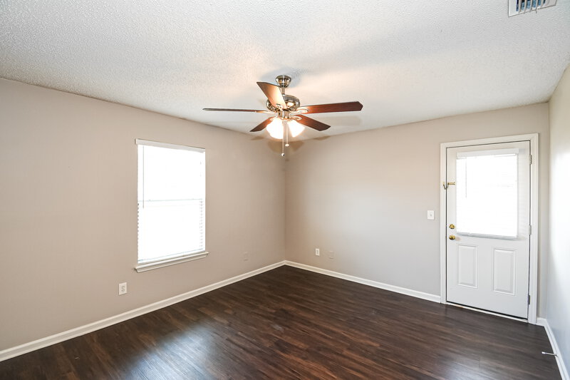 1,680/Mo, 1125 Buccaneer Blvd Green Cove Springs, FL 32043 Main Bedroom View