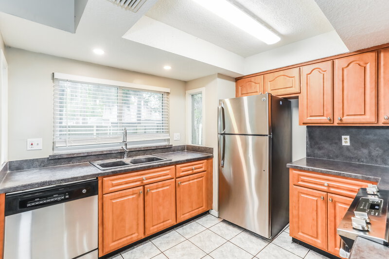 2,090/Mo, 11329 Rustic Wheel Ct Jacksonville, FL 32257 Kitchen View