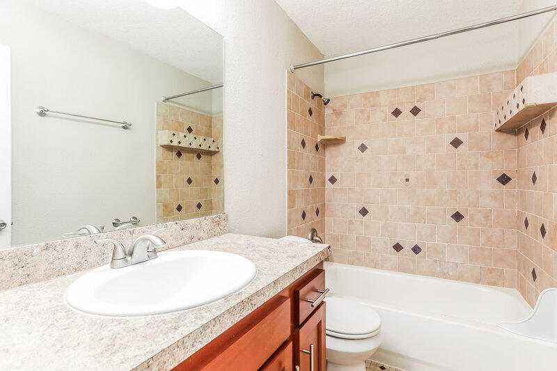 2,090/Mo, 11329 Rustic Wheel Ct Jacksonville, FL 32257 Bathroom View