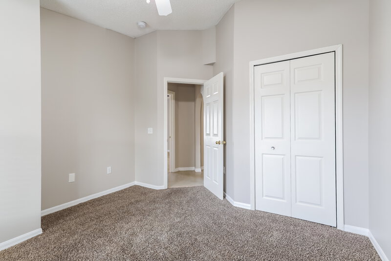 1,910/Mo, 7324 Spring Hill Rd Jacksonville, FL 32244 Bedroom View