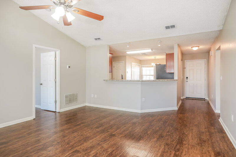 1,760/Mo, 2672 Secret Harbor Dr Orange Park, FL 32065 Living Room View 2