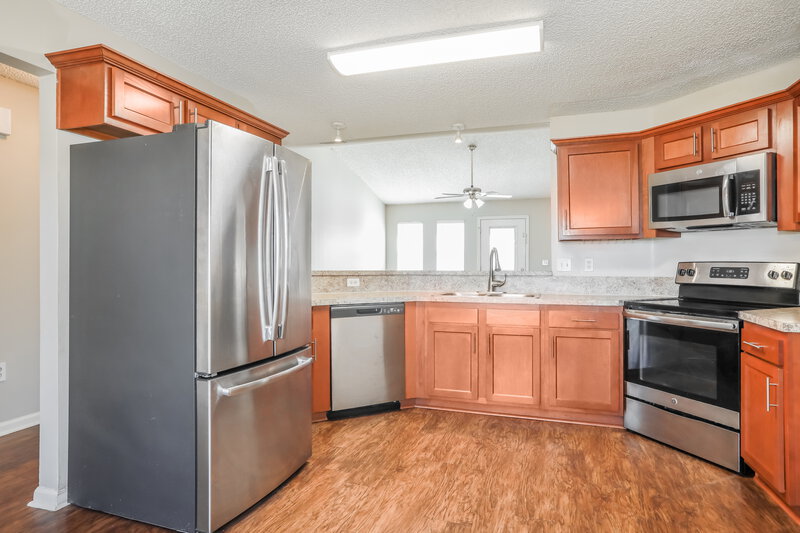 1,760/Mo, 2672 Secret Harbor Dr Orange Park, FL 32065 Kitchen View 2