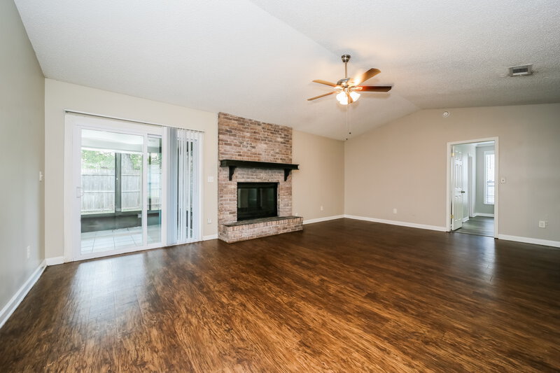 2,215/Mo, 3167 Laurel Grove S Jacksonville, FL 32223 Living Room View