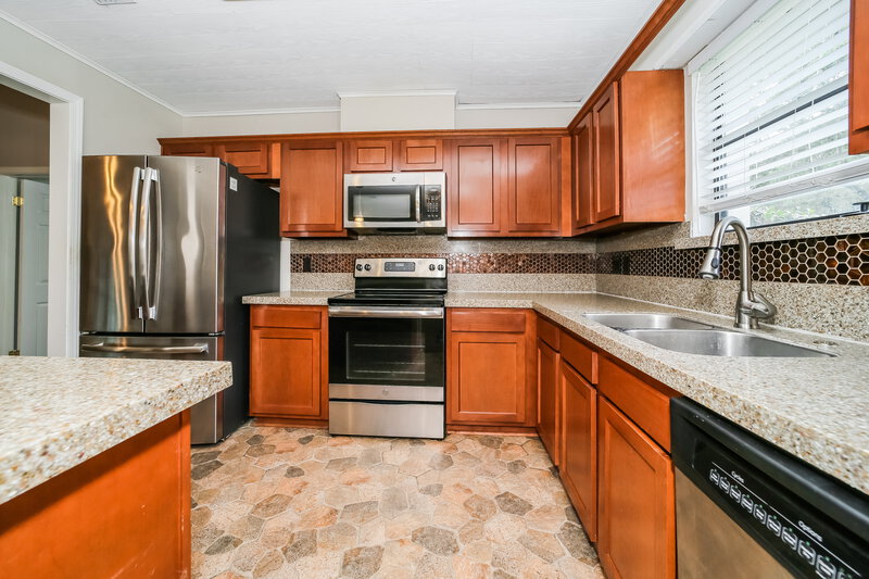 2,215/Mo, 3167 Laurel Grove S Jacksonville, FL 32223 Kitchen View