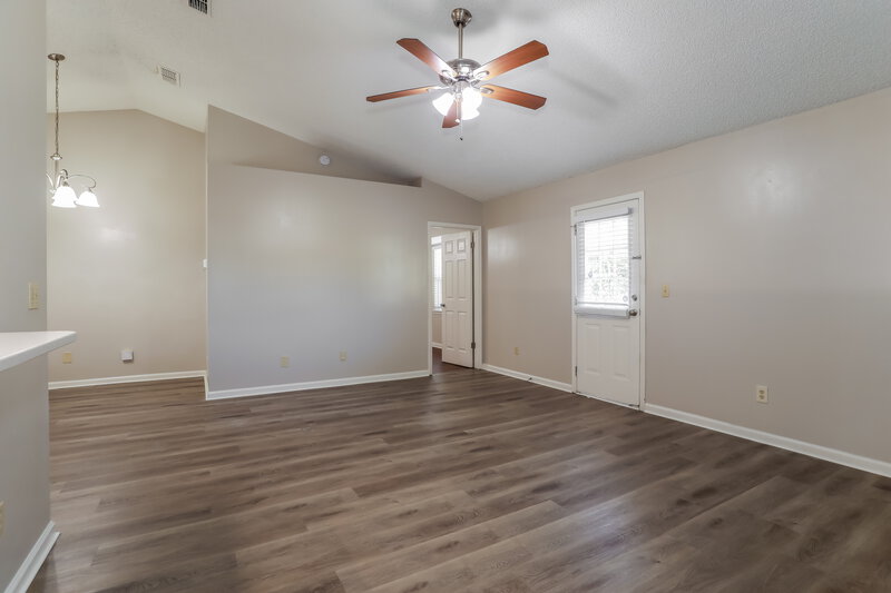 1,580/Mo, 3032 Twin Oak Dr S Middleburg, FL 32068 Dining Room View