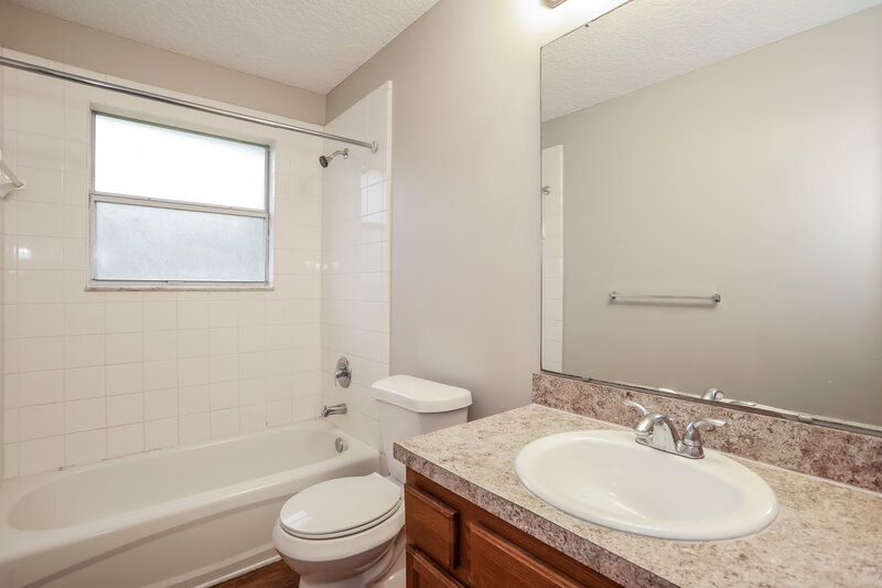 2,465/Mo, 299 Thornbrook Ct Orange Park, FL 32065 Bathroom View