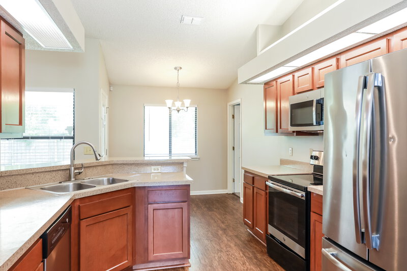 2,025/Mo, 3413 Deerfield Pointe Dr Orange Park, FL 32073 Kitchen View