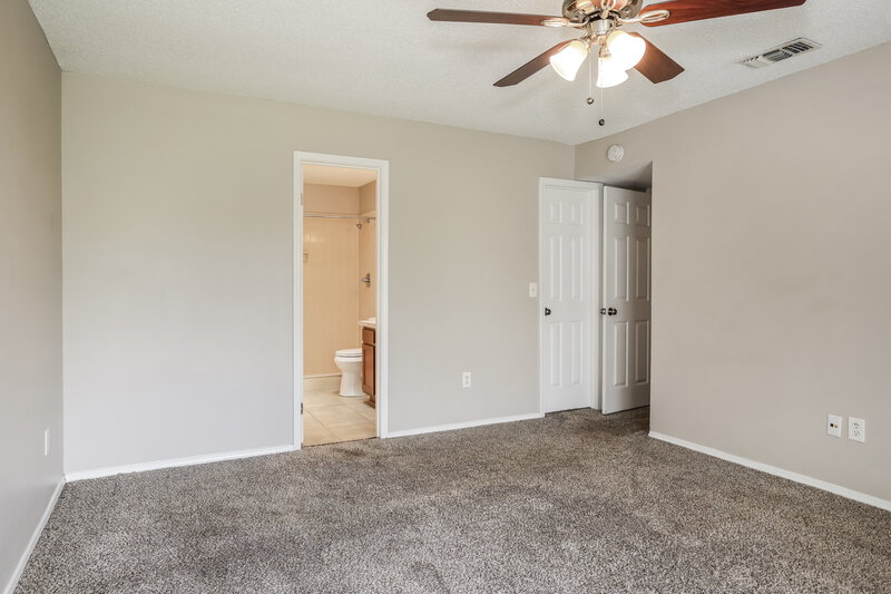1,910/Mo, 805 Elmwood St Orange Park, FL 32065 Main Bedroom View