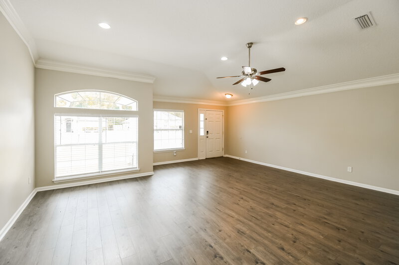 2,200/Mo, 3146 White Heron Trl Orange Park, FL 32073 Living Room View