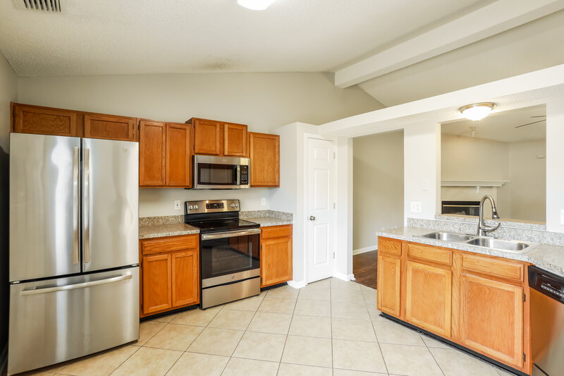 1,940/Mo, 8063 Macdougall Dr E Jacksonville, FL 32244 Breakfast Nook View