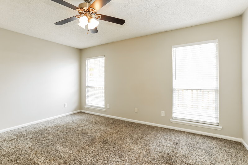 1,940/Mo, 8063 Macdougall Dr E Jacksonville, FL 32244 Main Bedroom View