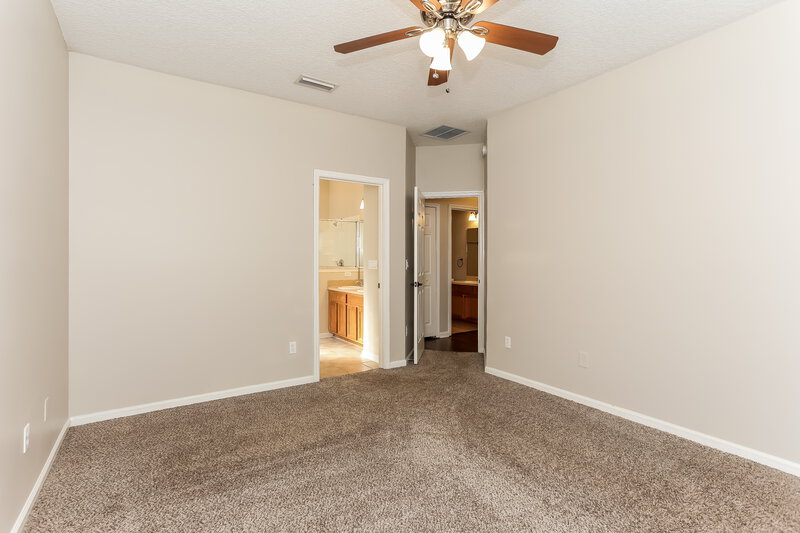 1,810/Mo, 2837 Cross Creek Dr Green Cove Springs, FL 32043 Main Bedroom View