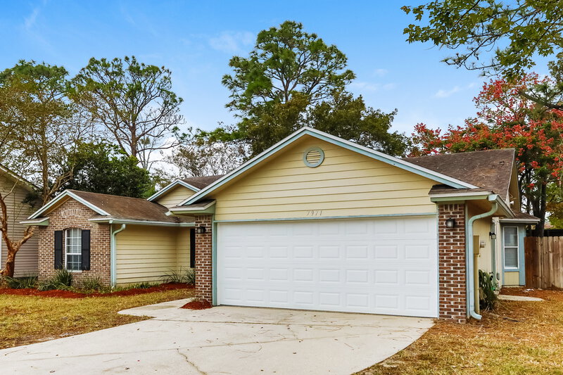 1,690/Mo, 7971 Copperfield Cir N Jacksonville, FL 32244 Front View
