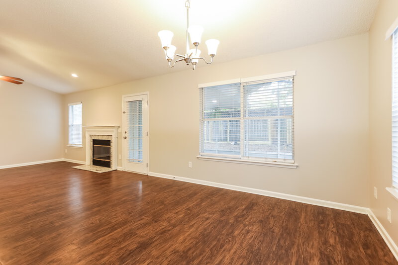 1,690/Mo, 7971 Copperfield Cir N Jacksonville, FL 32244 Dining Room View