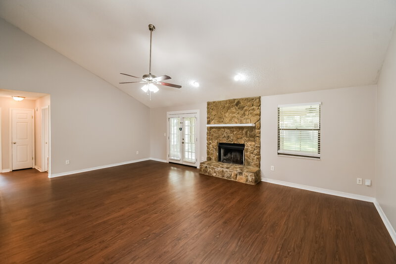 1,845/Mo, 8275 Crosswind Rd Jacksonville, FL 32244 Living Room View