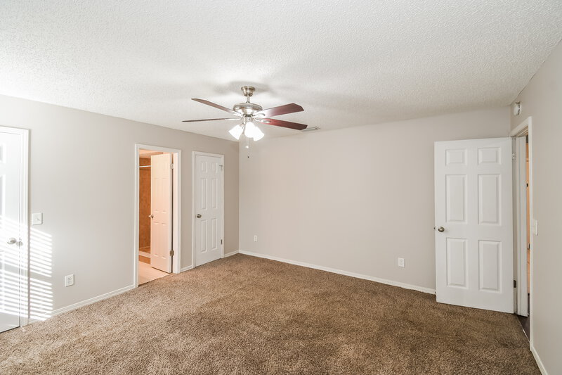 1,845/Mo, 8275 Crosswind Rd Jacksonville, FL 32244 Main Bedroom View 2