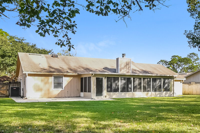 1,845/Mo, 8275 Crosswind Rd Jacksonville, FL 32244 Rear View