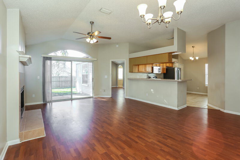 1,805/Mo, 1170 Homard Blvd E Jacksonville, FL 32225 Dining Room View 2