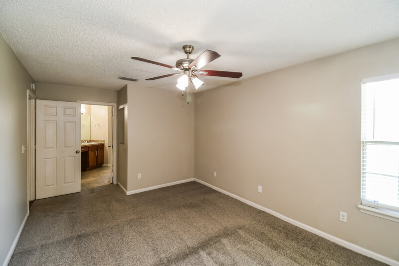 1,790/Mo, 1523 Slash Pine Ct Orange Park, FL 32073 Main Bedroom View