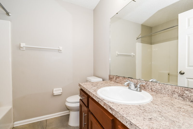 2,430/Mo, 1523 Slash Pine Ct Orange Park, FL 32073 Bathroom View