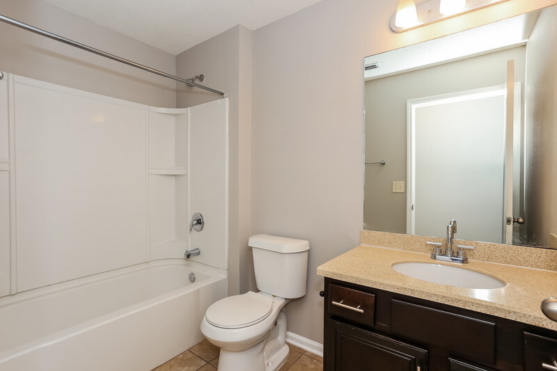 1,765/Mo, 4120 Grayfield Ln Orange Park, FL 32065 Bathroom View