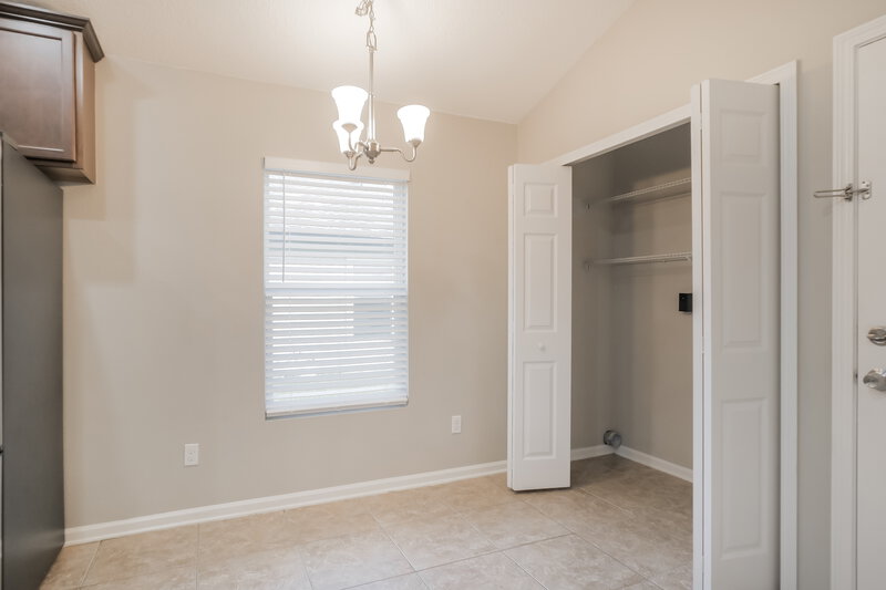 2,090/Mo, 174 N Aberdeenshire Dr Saint Johns, FL 32259 Dining Room View