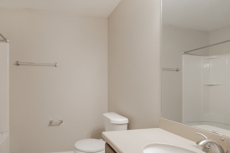 2,090/Mo, 174 N Aberdeenshire Dr Saint Johns, FL 32259 Bathroom View