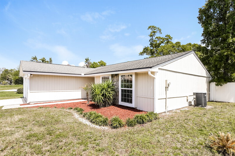 2,155/Mo, 3013 Hampstead Dr Jacksonville, FL 32225 Front View