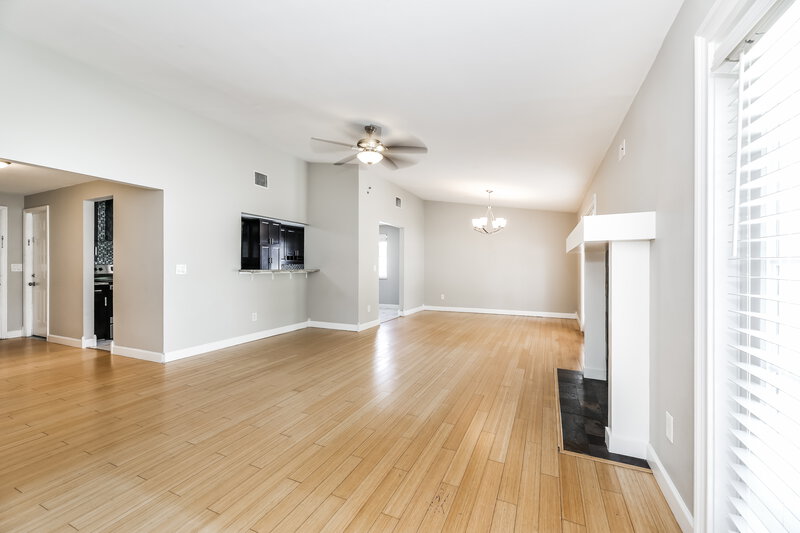 2,155/Mo, 3013 Hampstead Dr Jacksonville, FL 32225 Living Room View 2