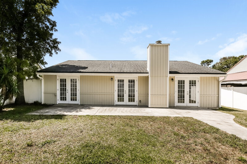 2,155/Mo, 3013 Hampstead Dr Jacksonville, FL 32225 Rear View