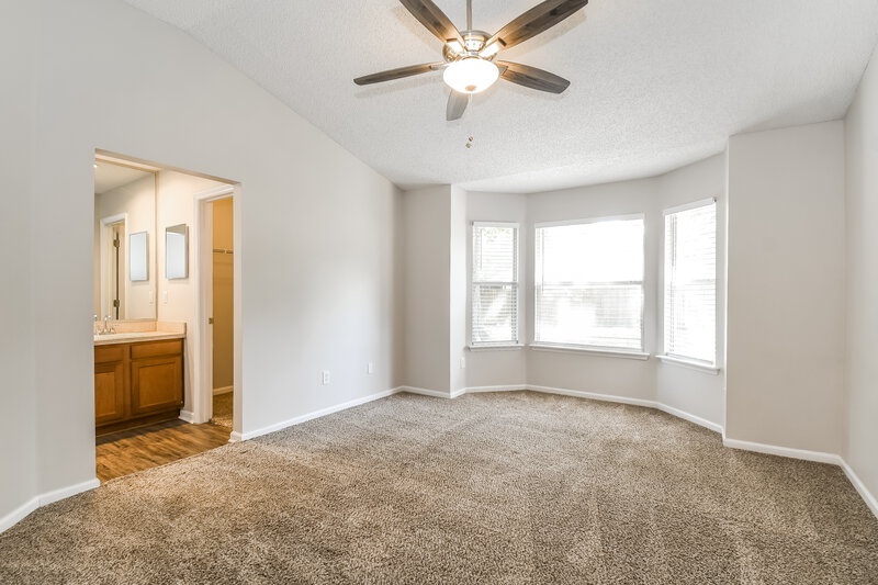 2,085/Mo, 7955 Ortega Bluff Pkwy Jacksonville, FL 32244 Main Bedroom View 2