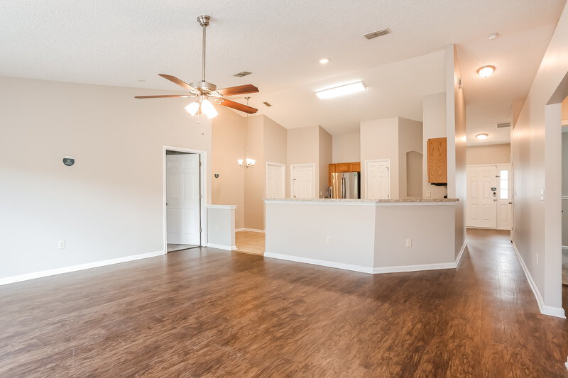 1,870/Mo, 2557 Cold Creek Blvd Jacksonville, FL 32221 Living Room View